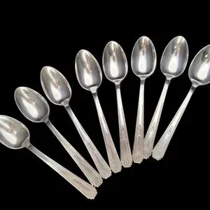 wm Roger's | Dining | 8 Teaspoon International Friendship Medality ...
